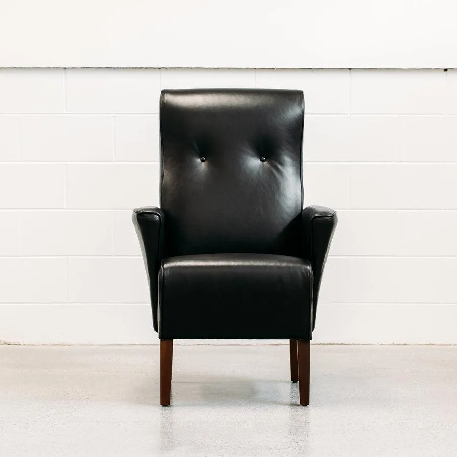 Lily leather armchair in settler black